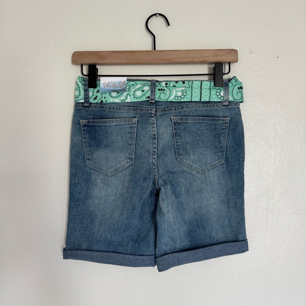 Studio V High-Waisted Denim Shorts with Bandana Scarf Belt - Girls Size 14 NWT - Picture 2 of 8